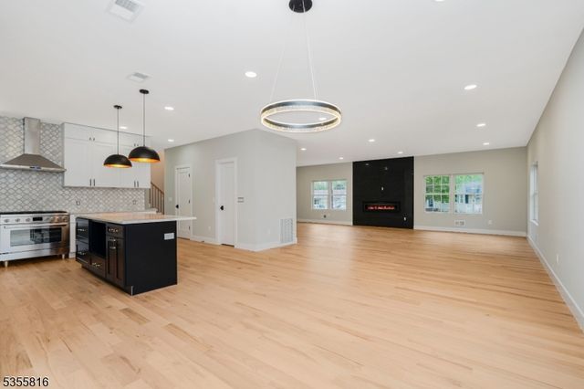2810 Beatty St, Piscataway Twp., NJ 08854
