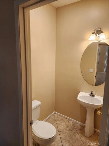 3410 E Glastonbury Lane A, Orange, CA 92869