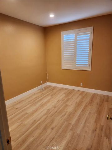 3410 E Glastonbury Lane A, Orange, CA 92869