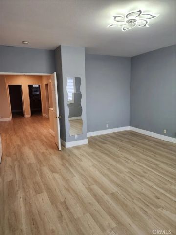 3410 E Glastonbury Lane A, Orange, CA 92869