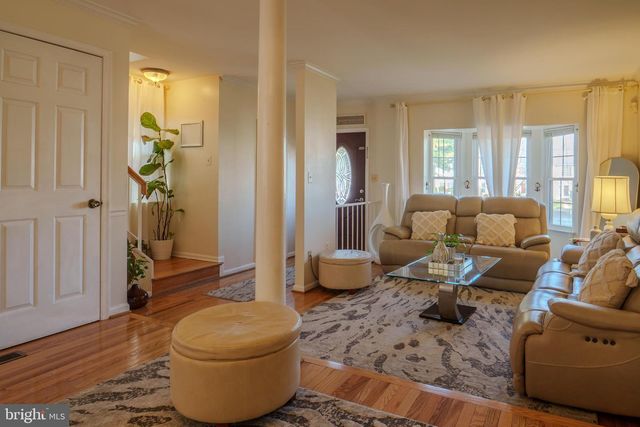 16785 CAPON TREE LN, Woodbridge, VA 22191