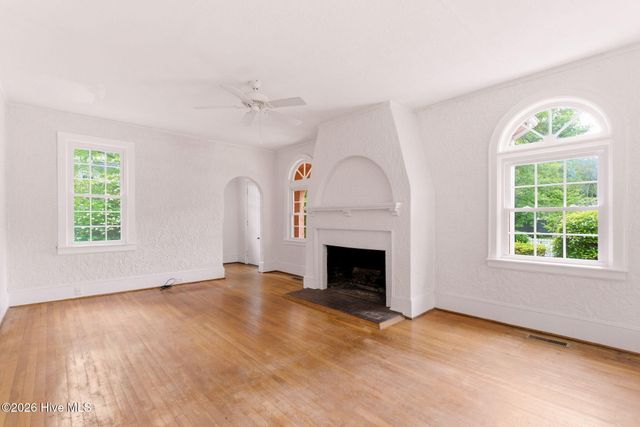 1411 Hawthorne Road, Wilmington, NC 28403