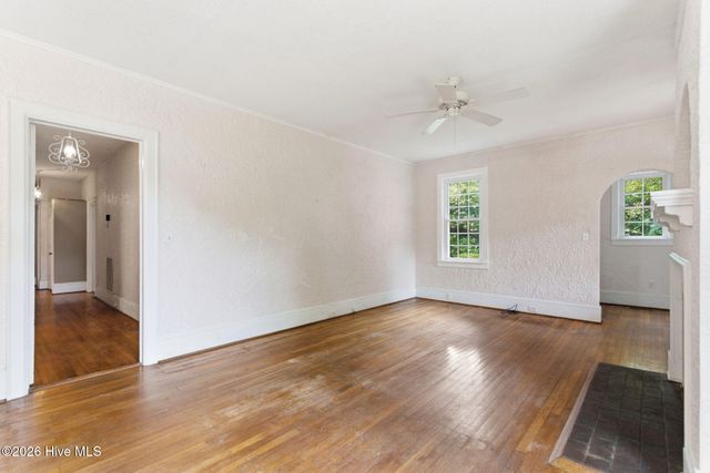 1411 Hawthorne Road, Wilmington, NC 28403