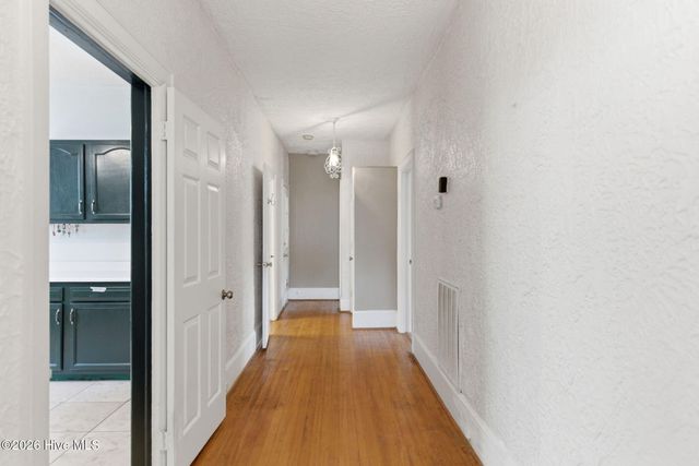 1411 Hawthorne Road, Wilmington, NC 28403
