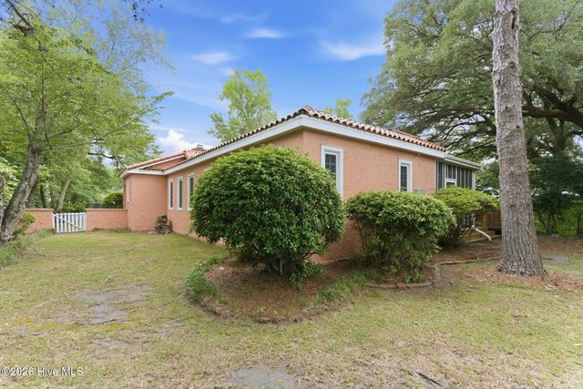 1411 Hawthorne Road, Wilmington, NC 28403