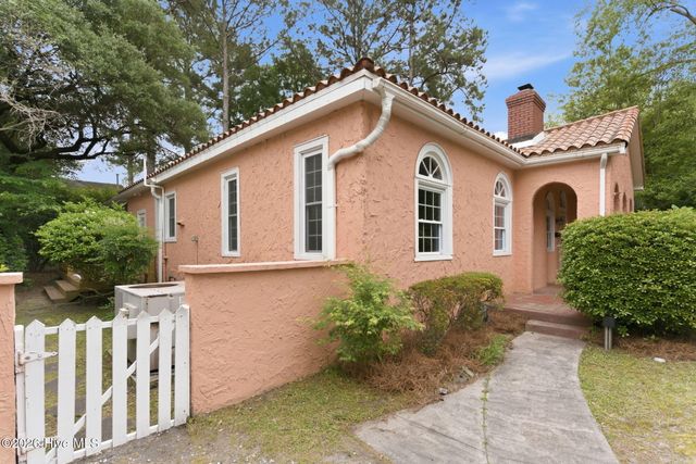 1411 Hawthorne Road, Wilmington, NC 28403