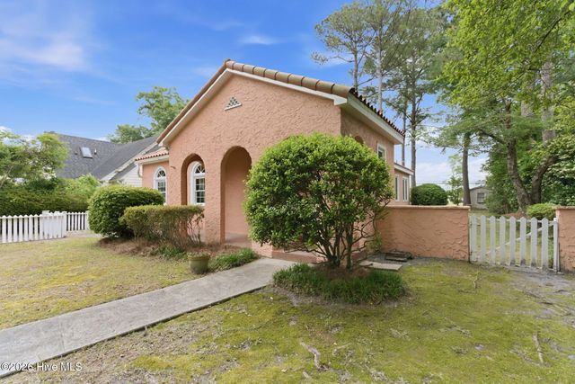 1411 Hawthorne Road, Wilmington, NC 28403