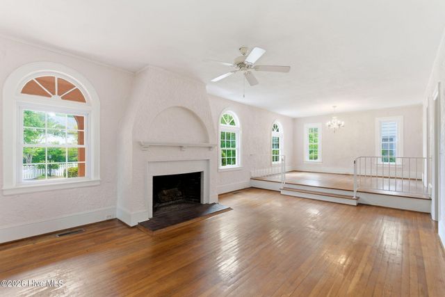 1411 Hawthorne Road, Wilmington, NC 28403