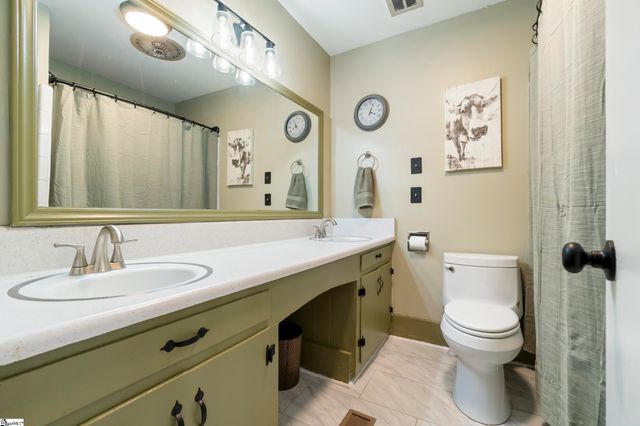 214 Lakeview Terrace, Simpsonville, SC 29681