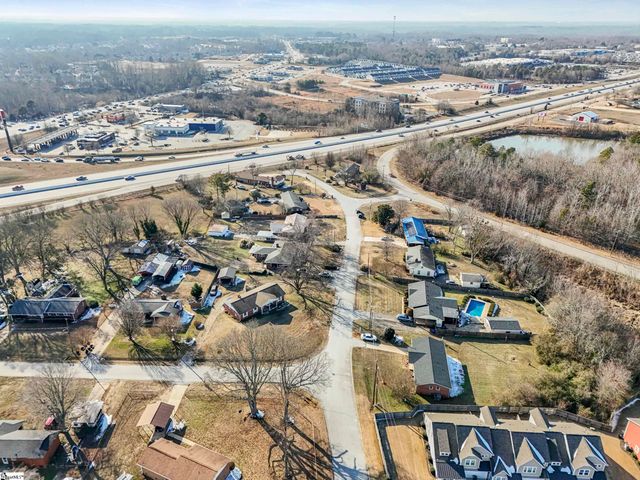 214 Lakeview Terrace, Simpsonville, SC 29681