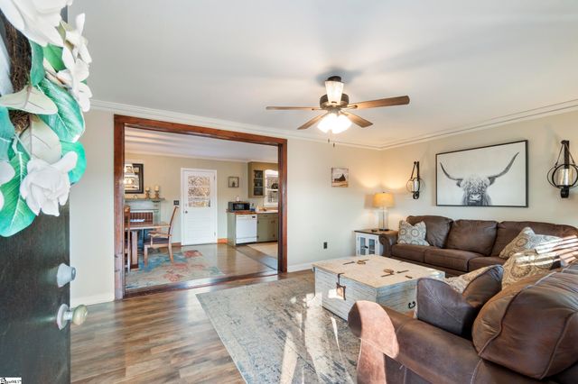 214 Lakeview Terrace, Simpsonville, SC 29681