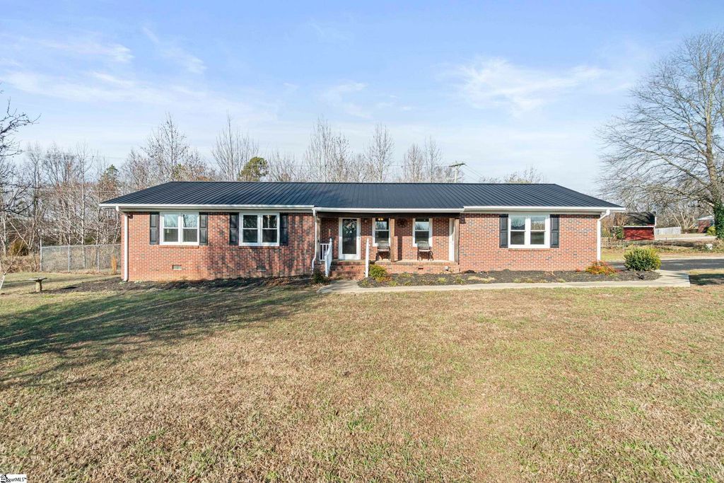 214 Lakeview Terrace, Simpsonville, SC 29681