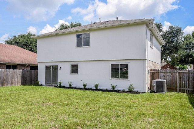 23131 N Waterlake Drive, Richmond, TX 77406