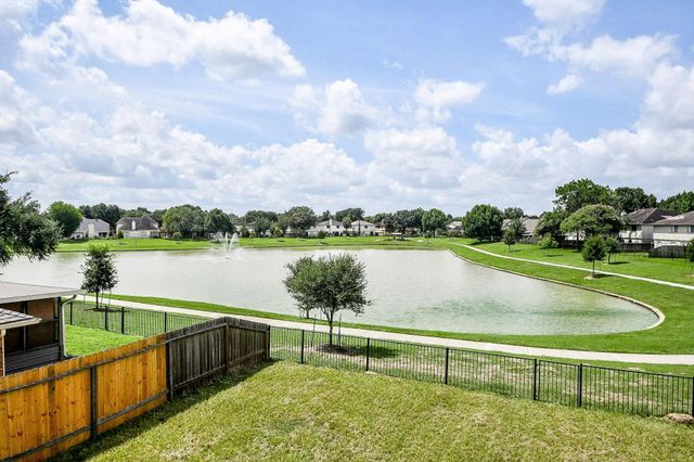 23131 N Waterlake Drive, Richmond, TX 77406
