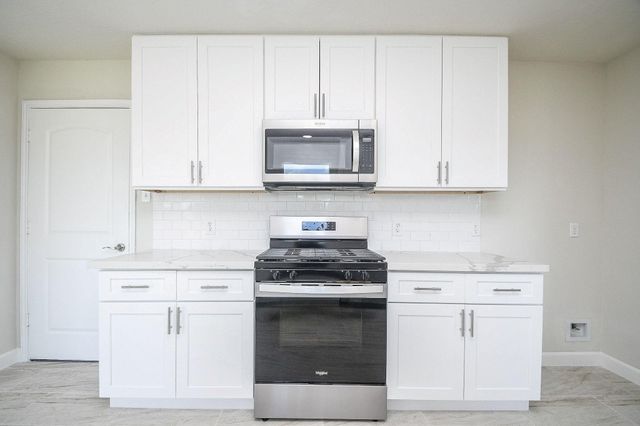 23131 N Waterlake Drive, Richmond, TX 77406