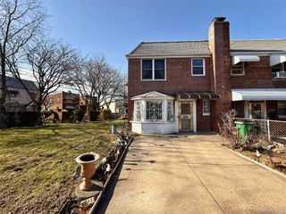 6605 Garfield Avenue, Woodside, NY 11377