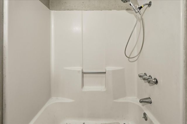 185 E Fantz Avenue, Fresno, CA 93706