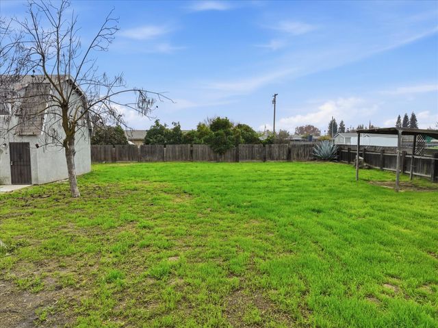 185 E Fantz Avenue, Fresno, CA 93706