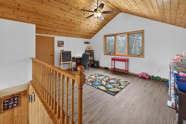 2871 320th Avenue NW, Cambridge, MN 55008