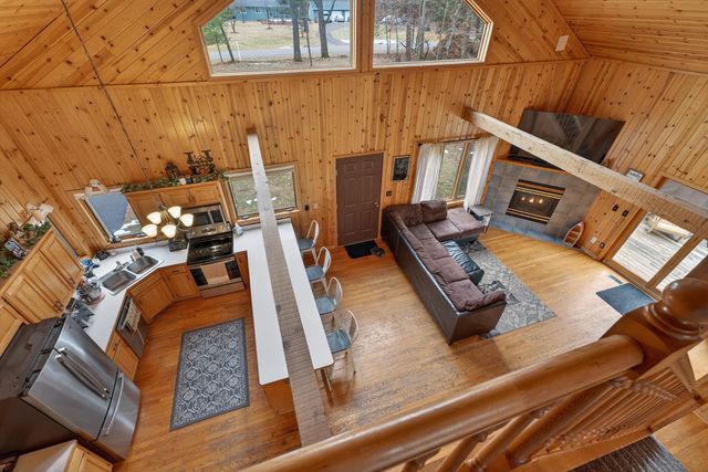 2871 320th Avenue NW, Cambridge, MN 55008