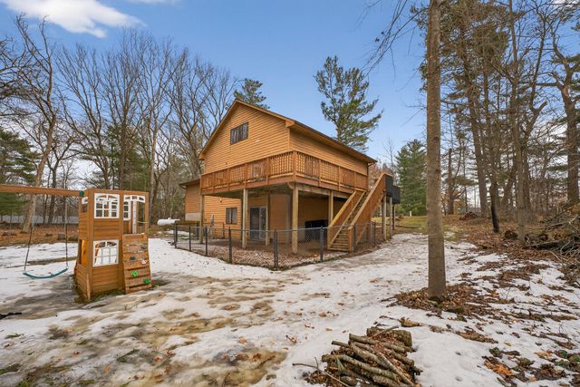 2871 320th Avenue NW, Cambridge, MN 55008