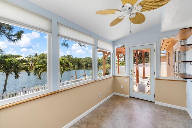914 CARLTON ROAD, Tarpon Springs, FL 34689
