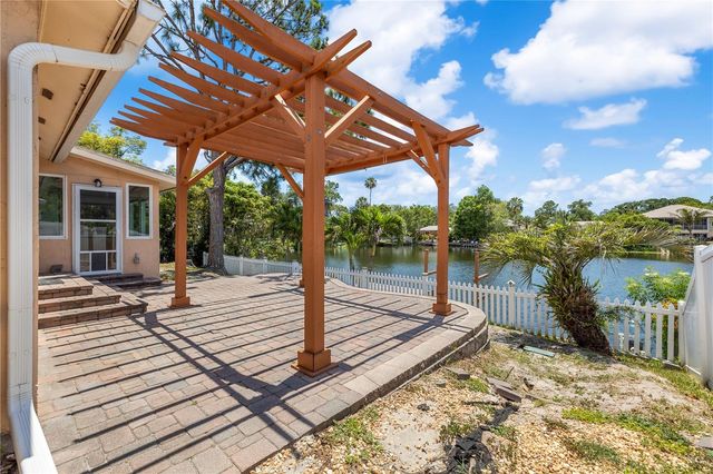 914 CARLTON ROAD, Tarpon Springs, FL 34689