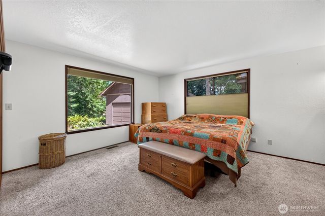 21005 197th Avenue E, Orting, WA 98360
