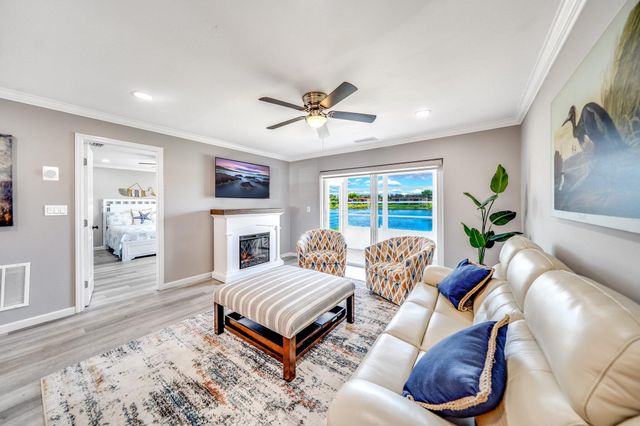 154 Lake Dora Drive, West Palm Beach, FL 33411