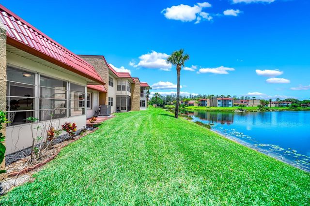 154 Lake Dora Drive, West Palm Beach, FL 33411