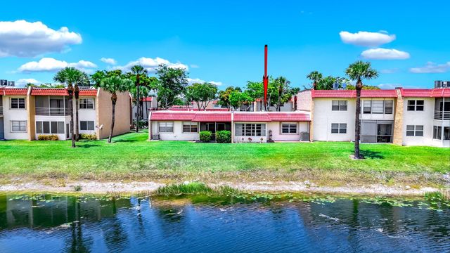 154 Lake Dora Drive, West Palm Beach, FL 33411