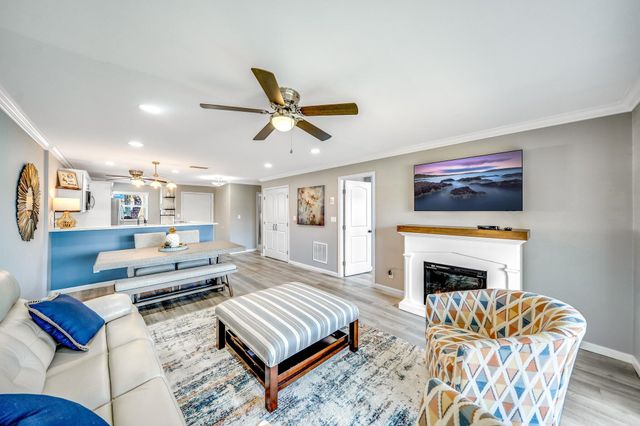154 Lake Dora Drive, West Palm Beach, FL 33411