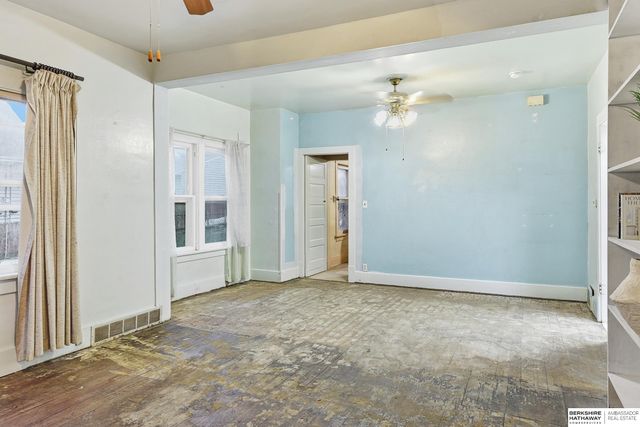 7916 N 30th Street, Omaha, NE 68122