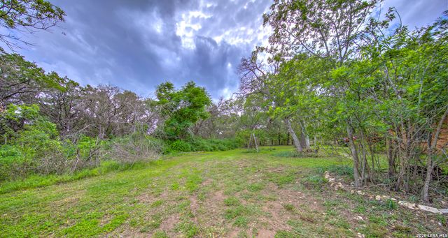 105 Walnut Grove Rd, Boerne, TX 78006