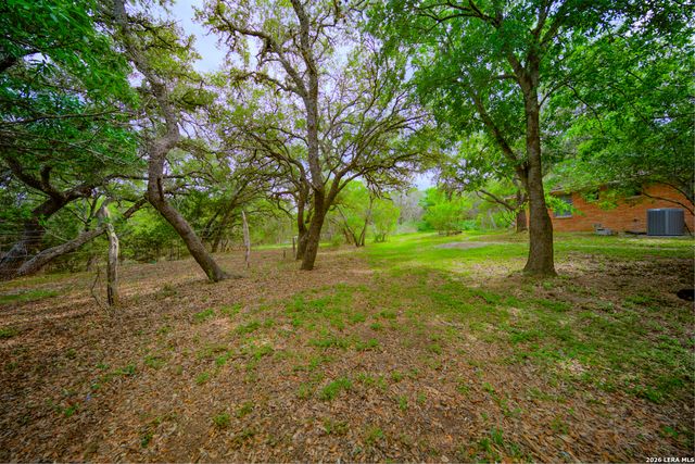 105 Walnut Grove Rd, Boerne, TX 78006