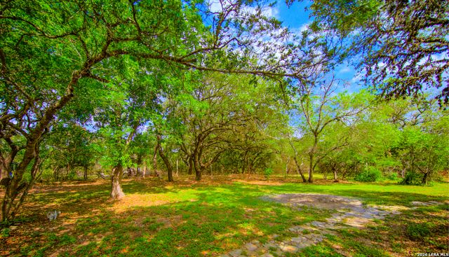105 Walnut Grove Rd, Boerne, TX 78006