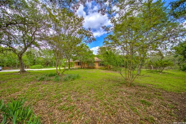 105 Walnut Grove Rd, Boerne, TX 78006
