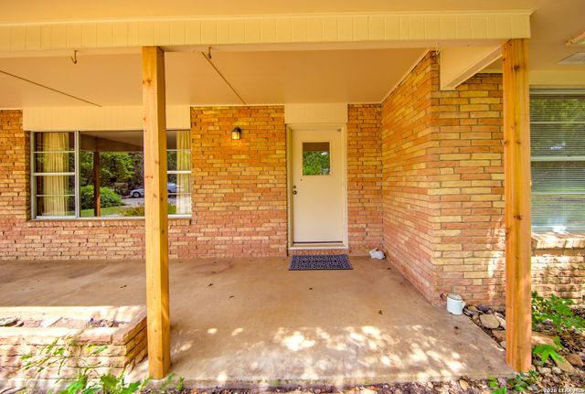 105 Walnut Grove Rd, Boerne, TX 78006