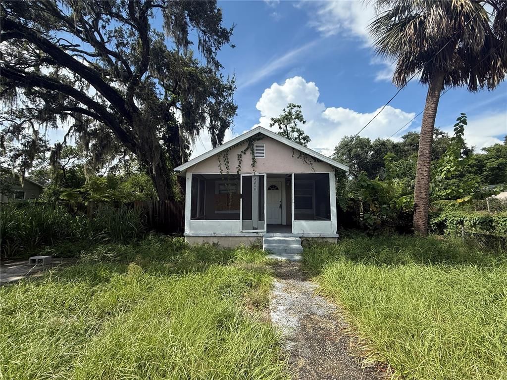 4208 E CAYUGA STREET, Tampa, FL 33610