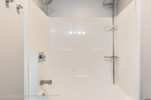 328 N Clemens Avenue, Lansing, MI 48912