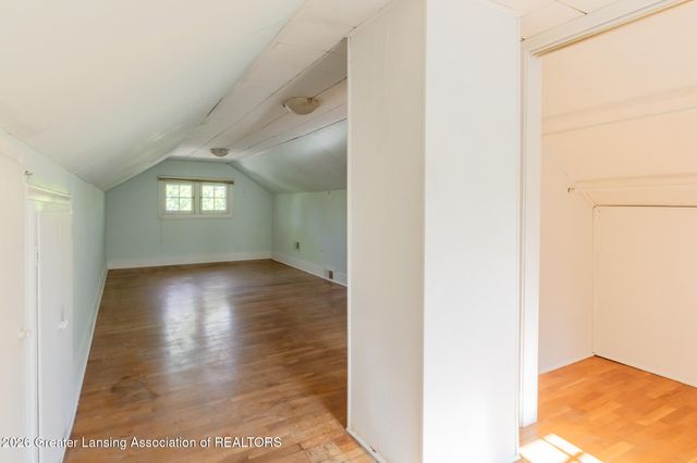 328 N Clemens Avenue, Lansing, MI 48912