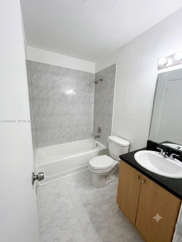 7220 NW 179 St 201, Hialeah, FL 33015