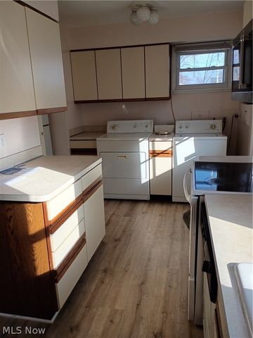 3415 Center Drive, Parma, OH 44134