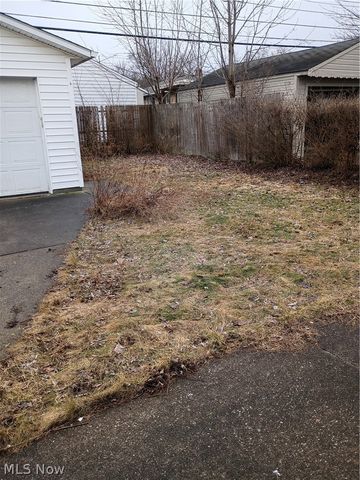 3415 Center Drive, Parma, OH 44134