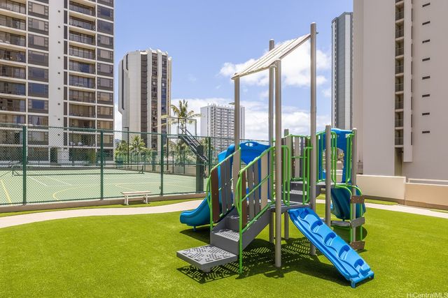 201 Ohua Avenue T2-3011, Honolulu, HI 96815