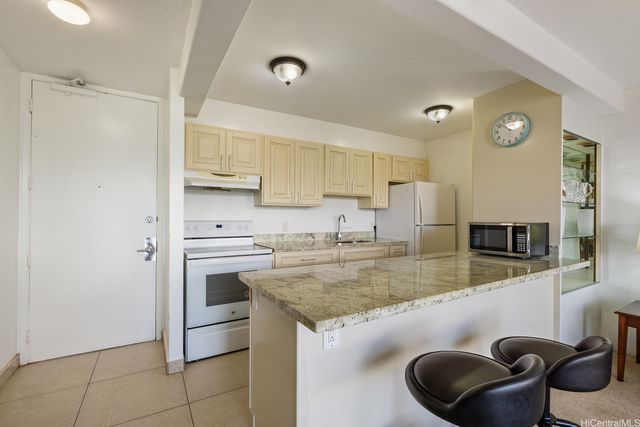 201 Ohua Avenue T2-3011, Honolulu, HI 96815