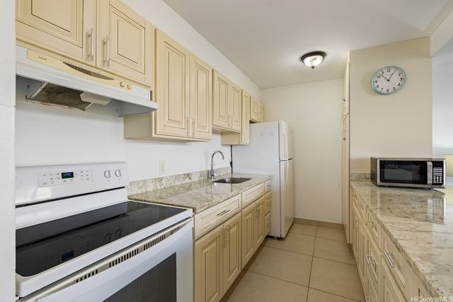 201 Ohua Avenue T2-3011, Honolulu, HI 96815