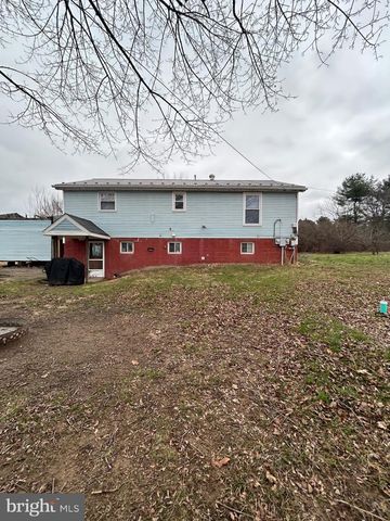 100 YORDY CIR, Winfield, PA 17889