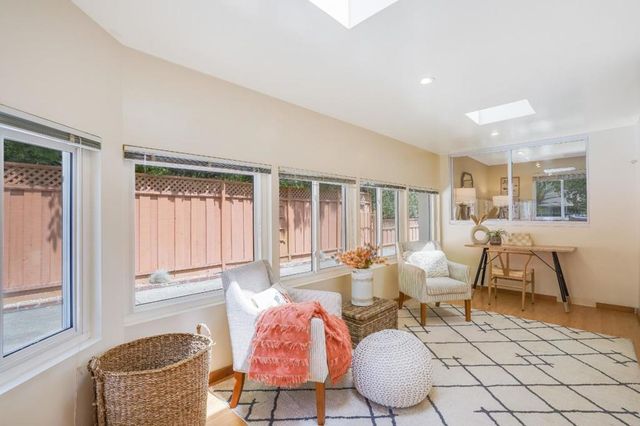 W Oakwood Boulevard, Redwood City, CA 94061