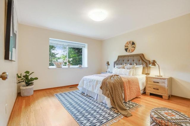 W Oakwood Boulevard, Redwood City, CA 94061